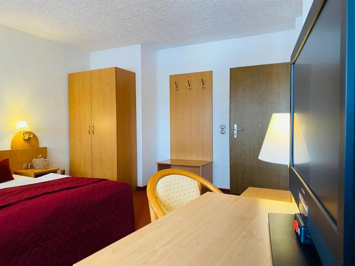 Zum Goldenen Adler Hotel Pfarrweisach Buitenkant foto