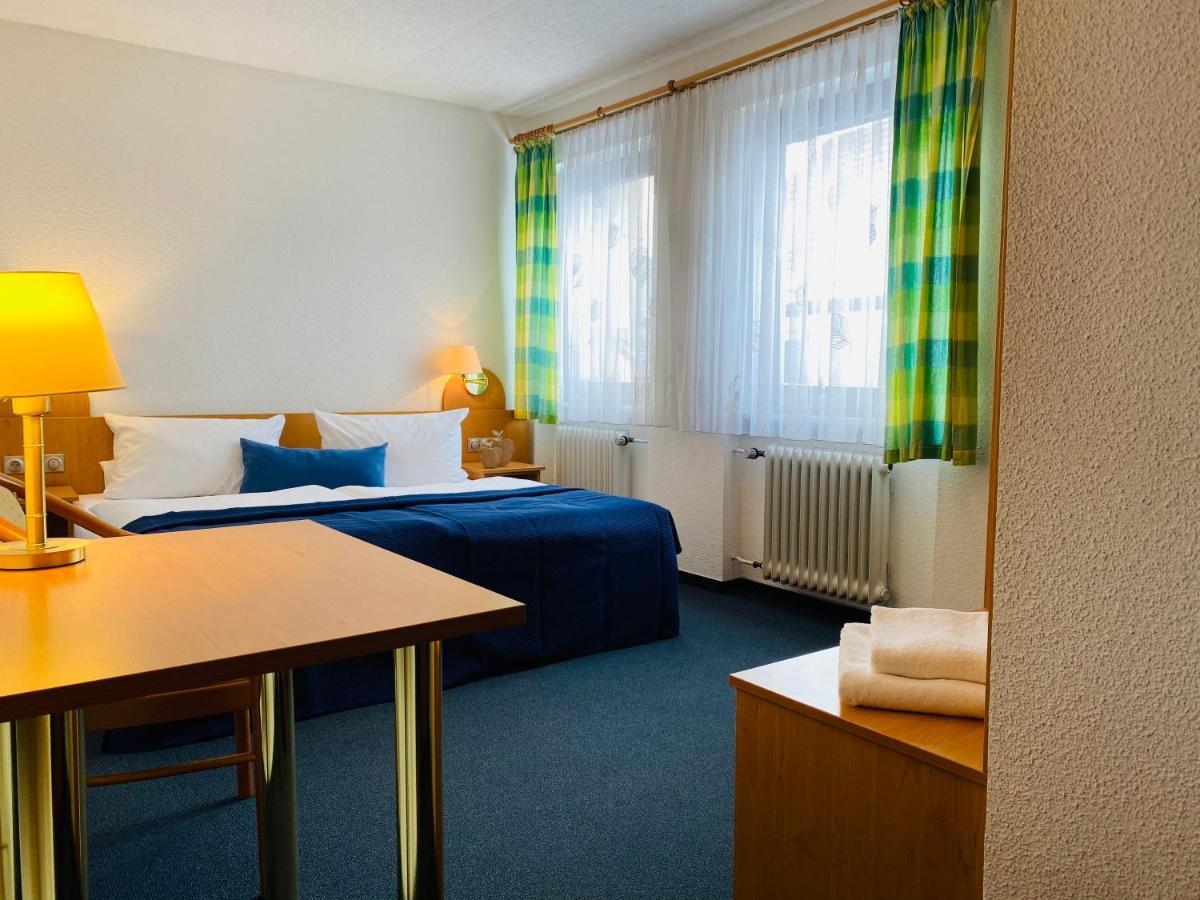 Zum Goldenen Adler Hotel Pfarrweisach Buitenkant foto